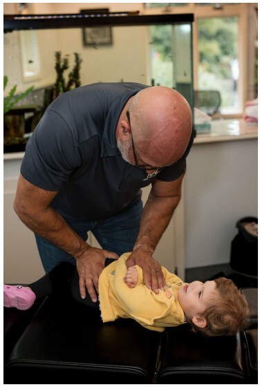 toddler-chiropractor-adjustment